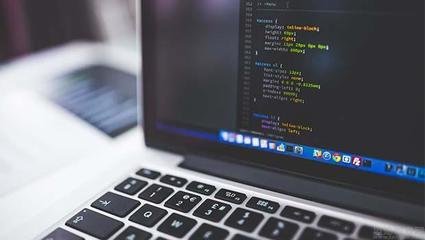 童程童美在線2周年 在計算機軟硬件的世界里，眾多學員收獲成長